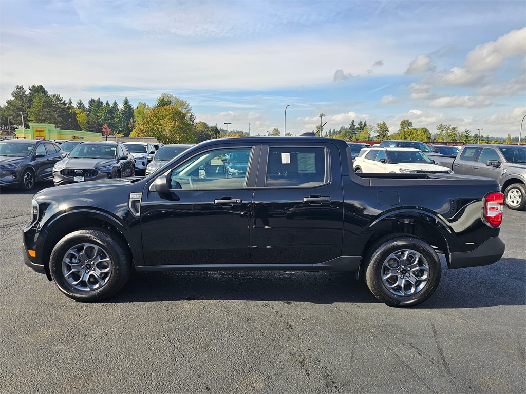 2025 Ford Maverick XLT photo 2