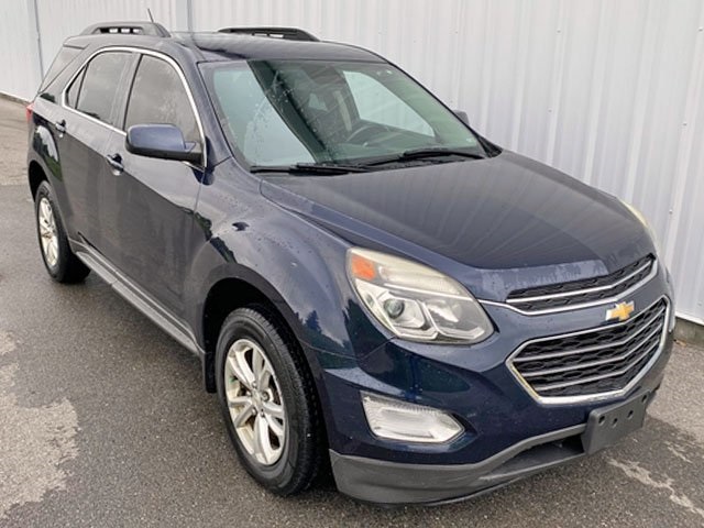 2017 Chevrolet Equinox LT photo 2