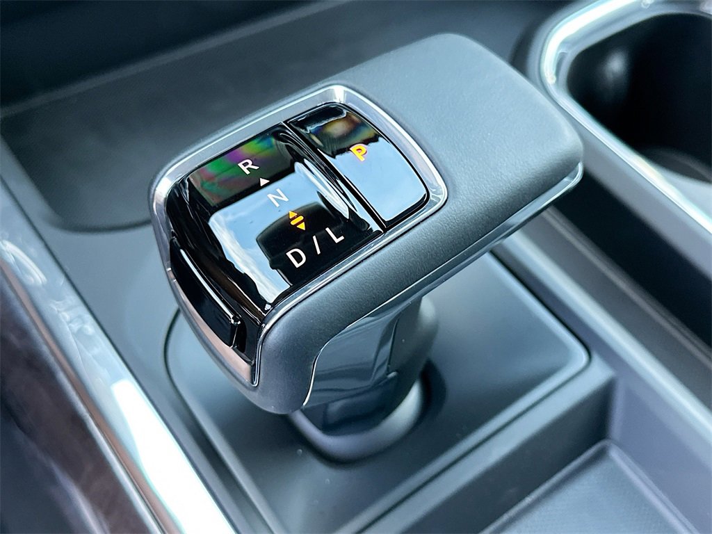 2025 Chevrolet Silverado 1500 LTZ photo 11