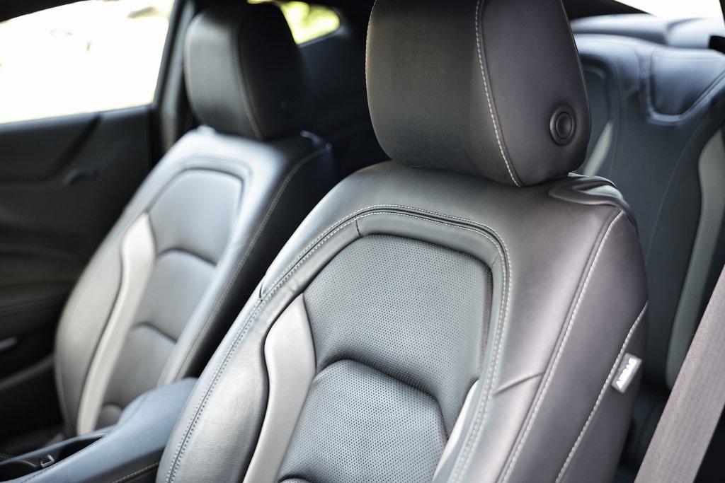 2022 Chevrolet Camaro 2LT photo 23