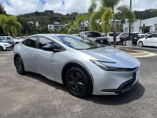 2023 Toyota Prius 