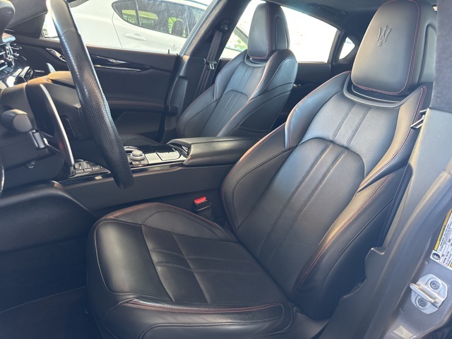 2022 Maserati Quattroporte Modena Q4 photo 14