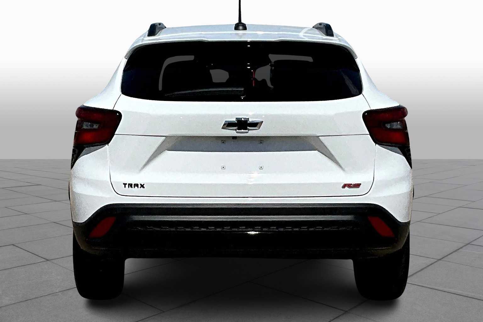 2025 Chevrolet Trax photo 4