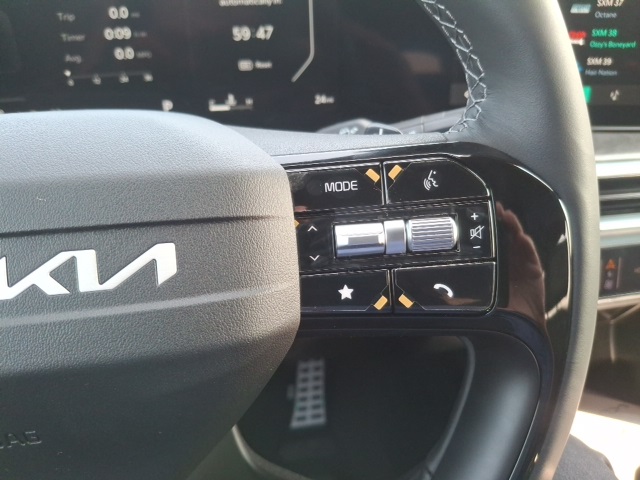 2026 Kia Sorento EX photo 16