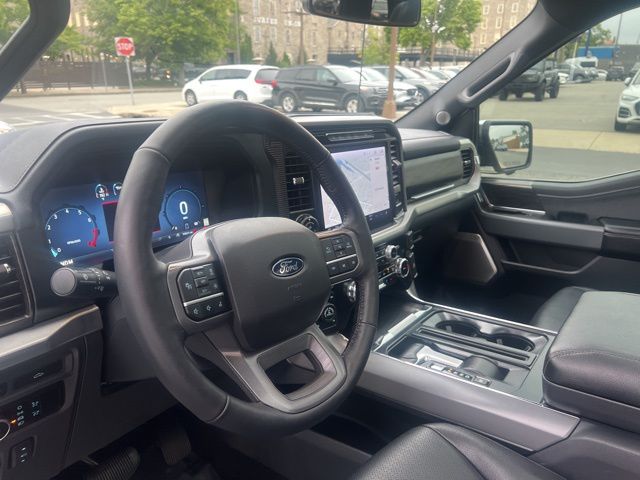 2024 Ford F-150 Lariat photo 30