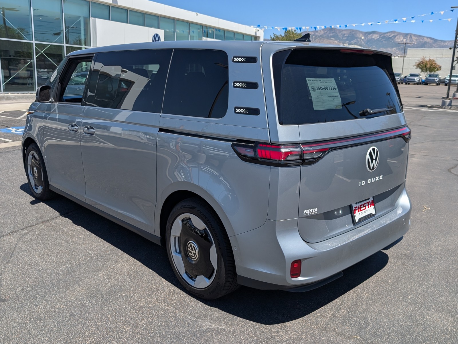 New 2025 Metro Silver Metallic Volkswagen Pro S image 7