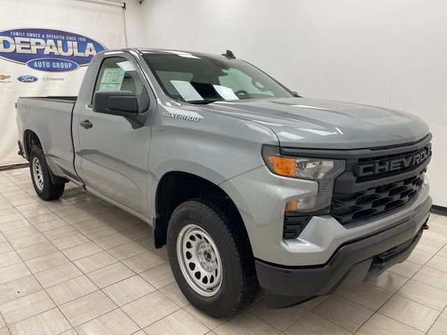 2026 Chevrolet Silverado Base's photo