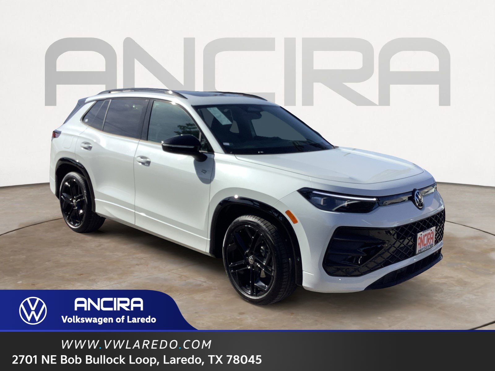 2026 Volkswagen Tiguan SE R-LINE BLACK's photo