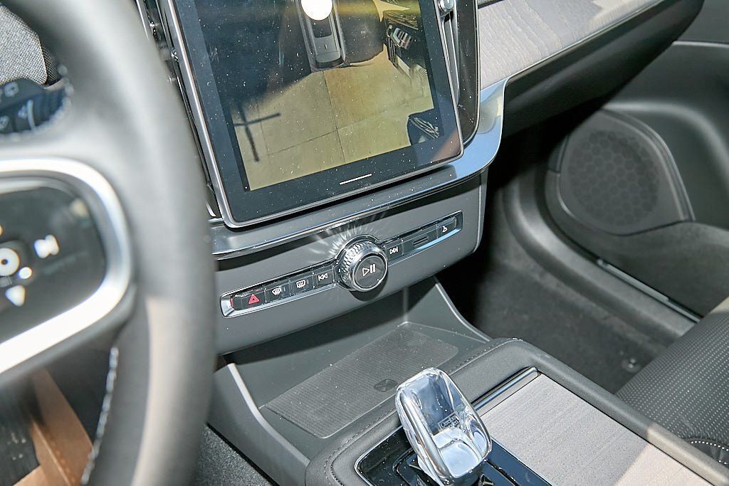 2026 VOLVO XC90 - Image 14