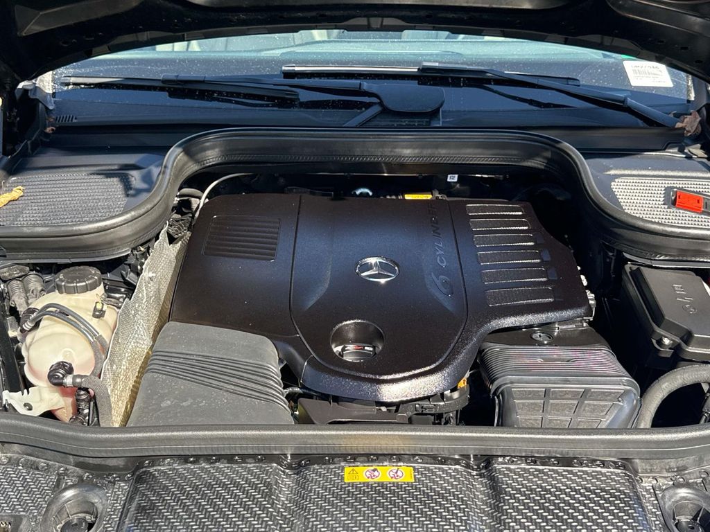 2024 Mercedes Benz GLS 450 4MATIC photo 48