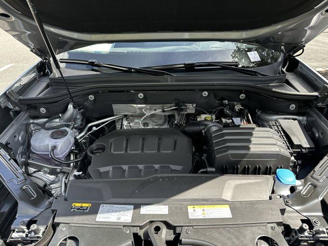 2025 Volkswagen Atlas Cross Sport SEL R-Line photo 16