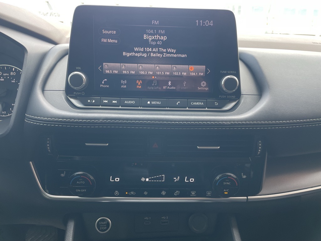 2023 Nissan Rogue SV photo 17