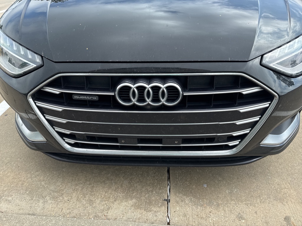 2022 Audi A4 40 Prestige photo 2