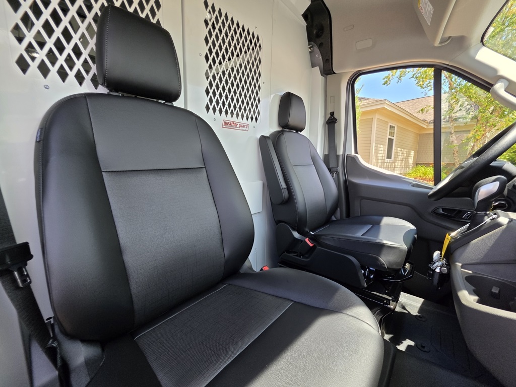 2025 Ford Transit Cargo Van photo 10