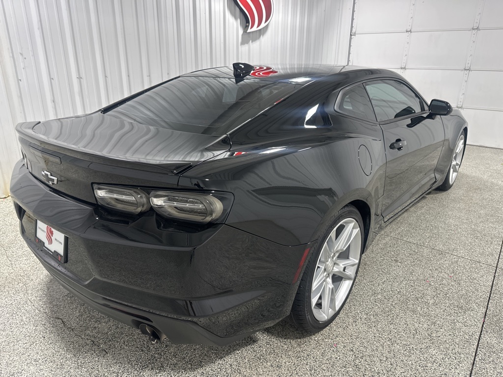 2019 Chevrolet Camaro 1LT photo 10