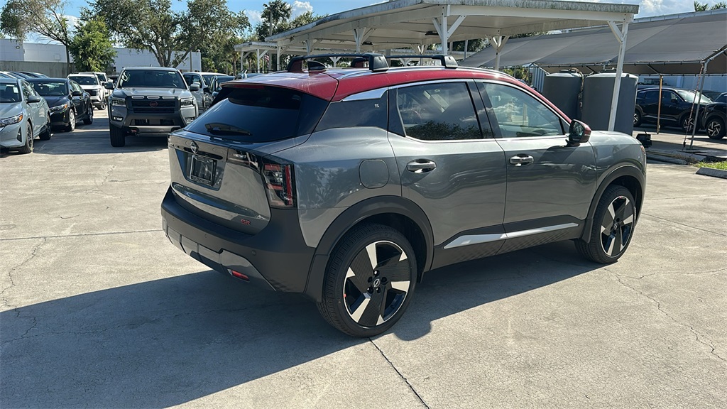2026 Nissan Kicks SR photo 6
