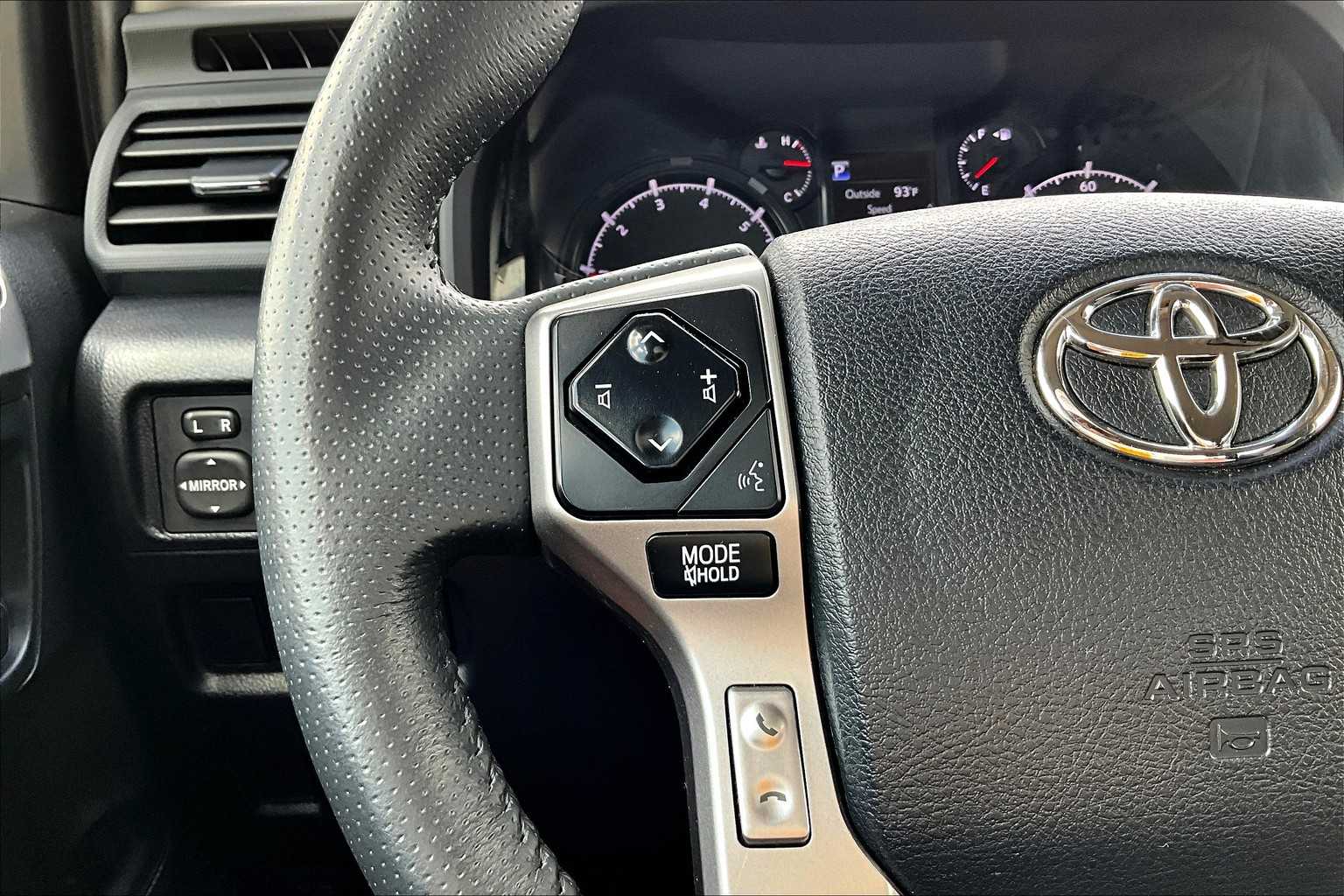 2024 Toyota 4Runner SR5 photo 23