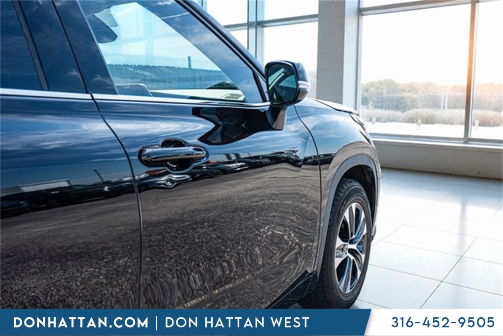 2022 Toyota Highlander XLE photo 36
