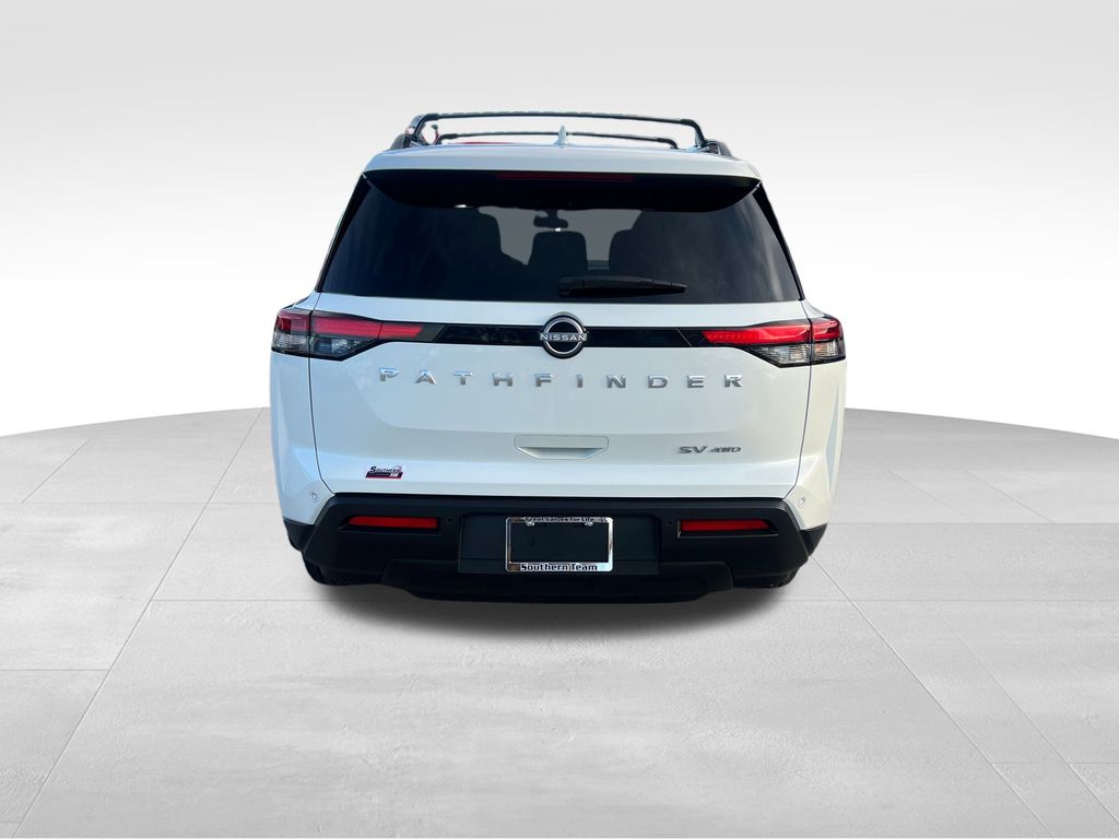 2024 Nissan Pathfinder SV photo 4