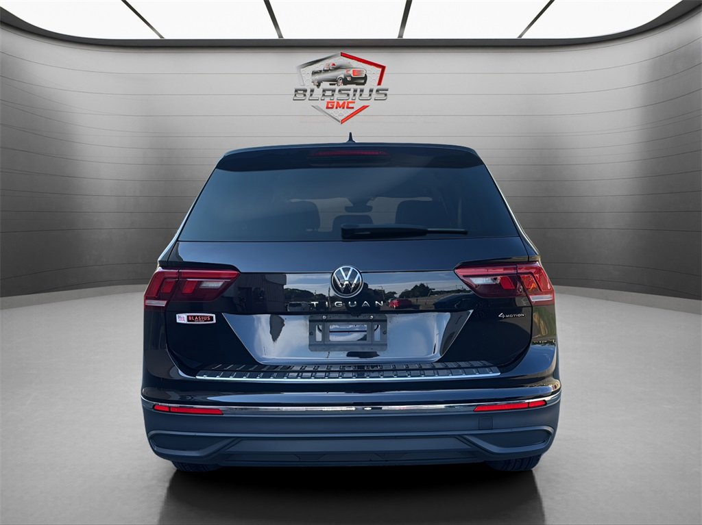 2024 Volkswagen Tiguan Wolfsburg Edition photo 4