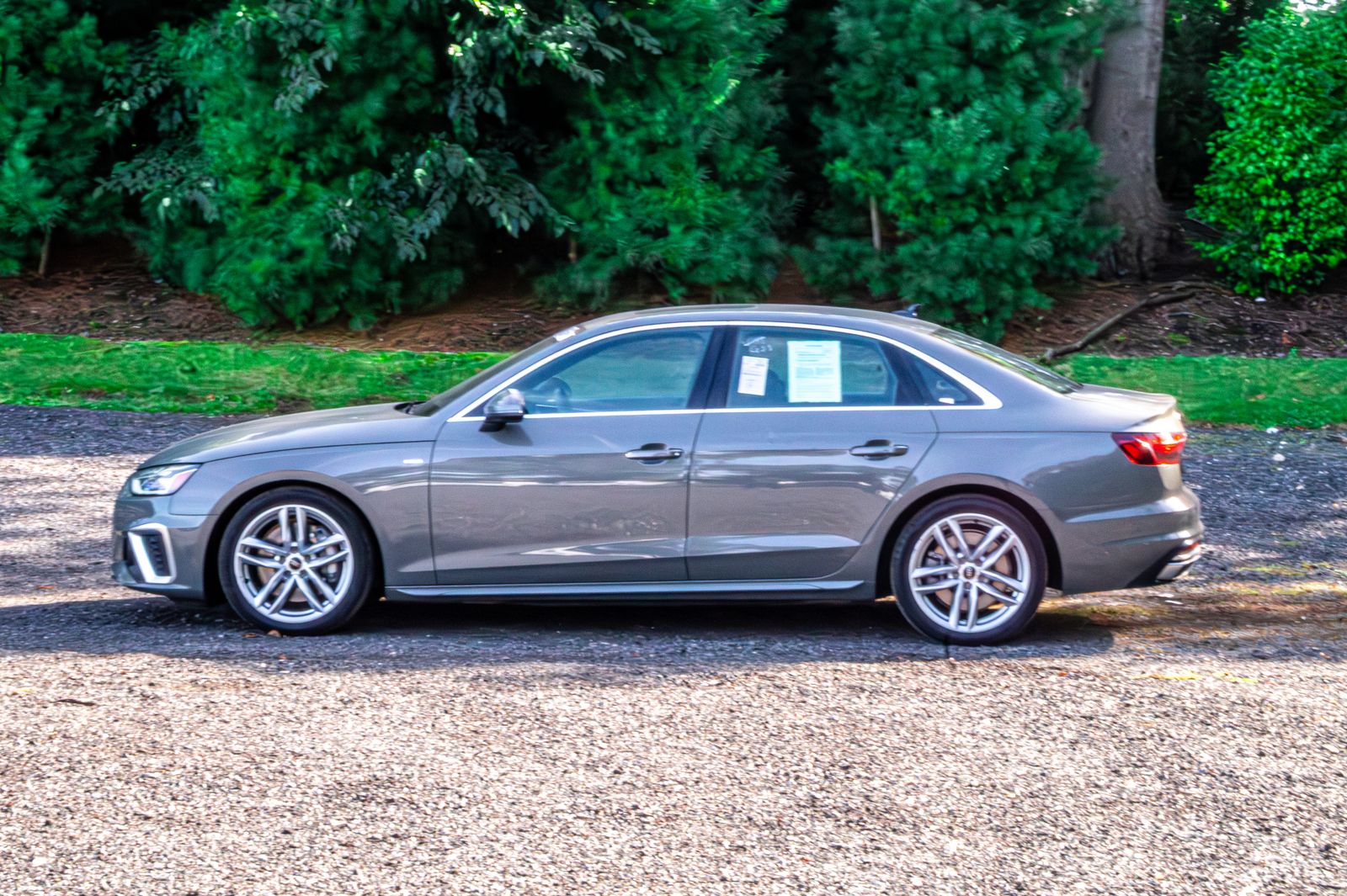 2023 Audi A4 45 S line Premium Plus Quattro photo 4