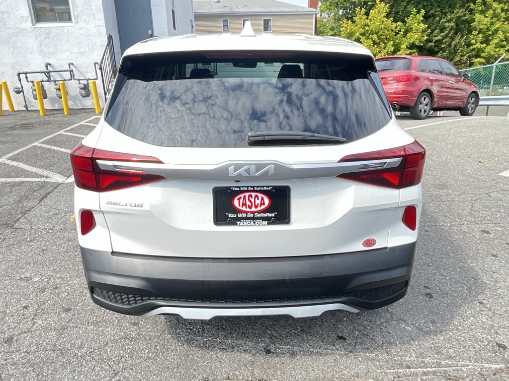 2023 Kia Seltos LX photo 6