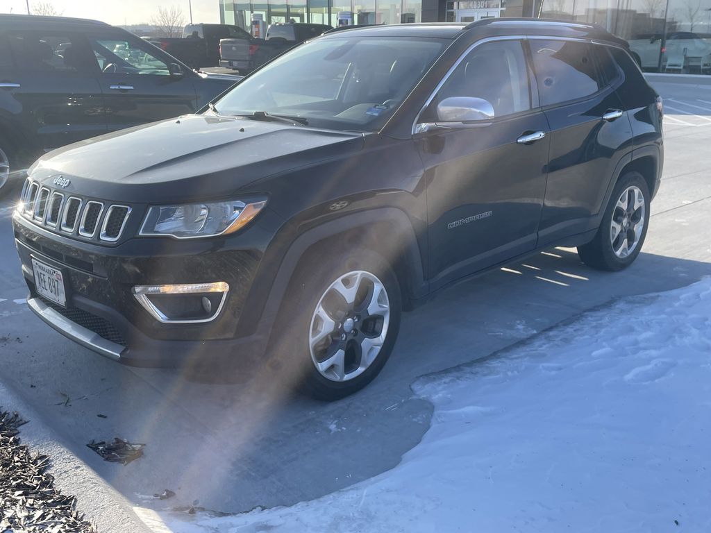 2018 Jeep Compass Limited's photo