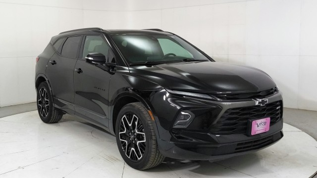 Used 2024 MOSAIC BLACK Chevrolet RS image 7