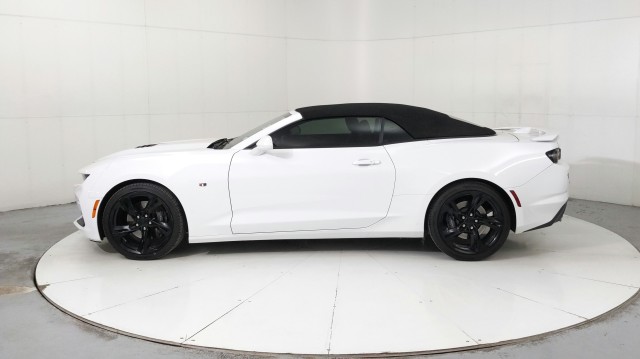 Used 2022  Chevrolet 2SS image 2