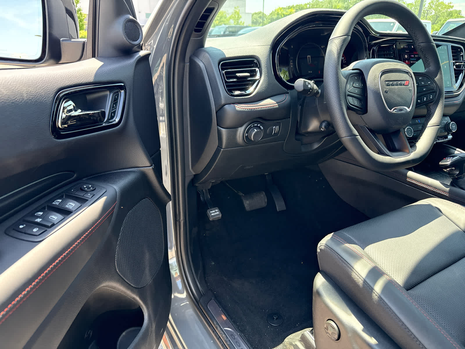 2025 Dodge Durango R/T Plus photo 18