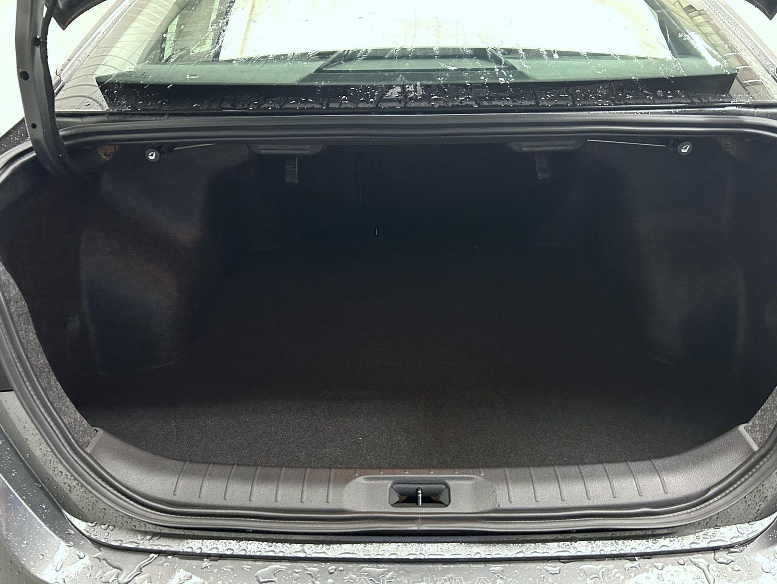 2025 Nissan Altima 2.5 SR photo 12