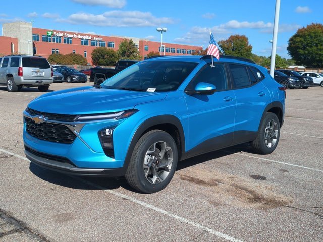 2026 Chevrolet Trax LT photo 3