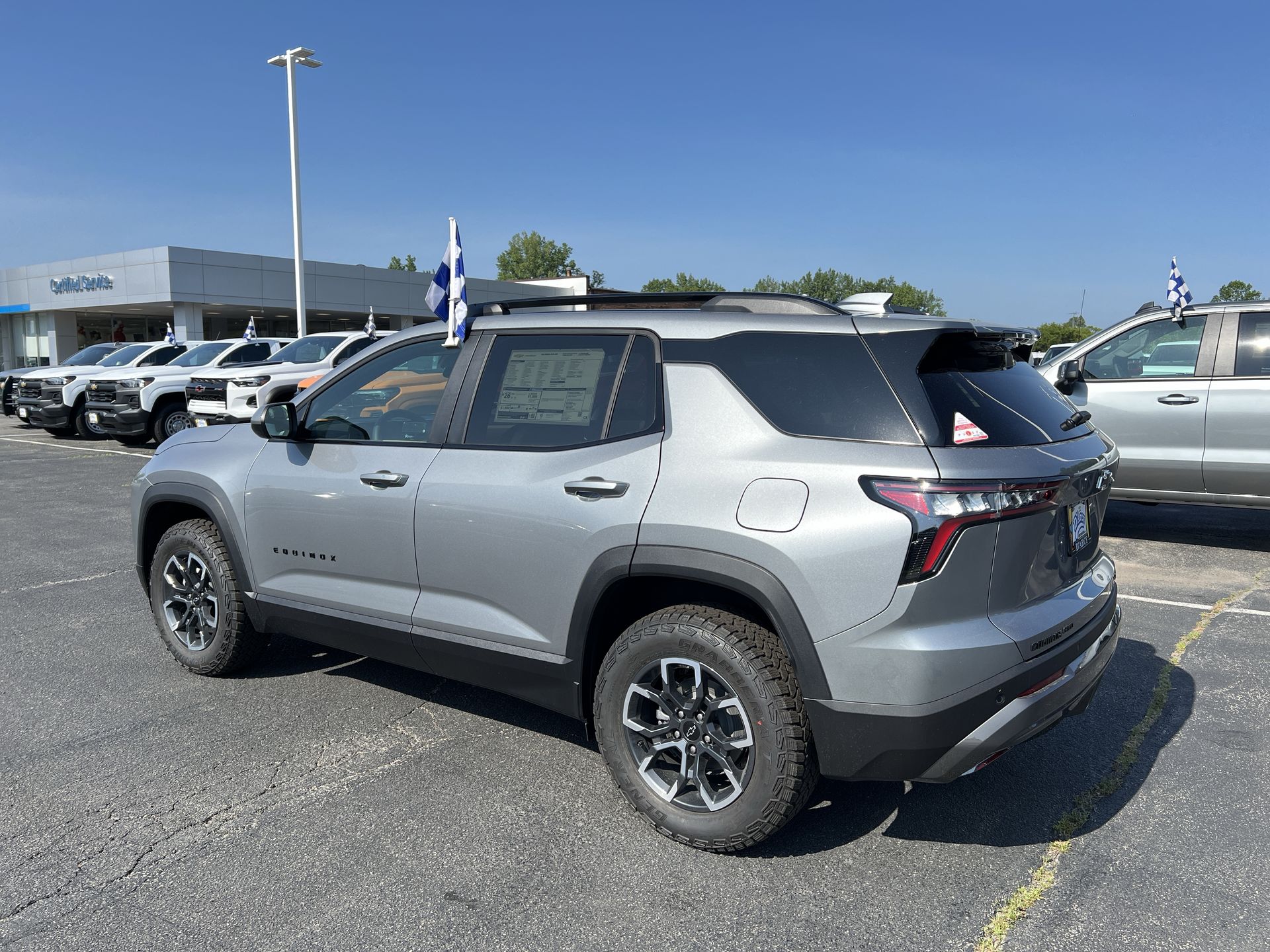 2026 Chevrolet Equinox ACTIV photo 3