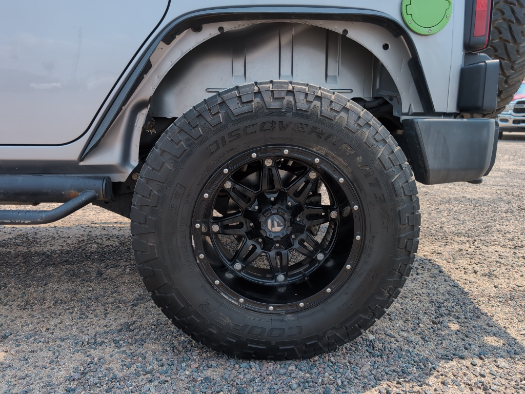 2017 Jeep Wrangler Unlimited Rubicon photo 30