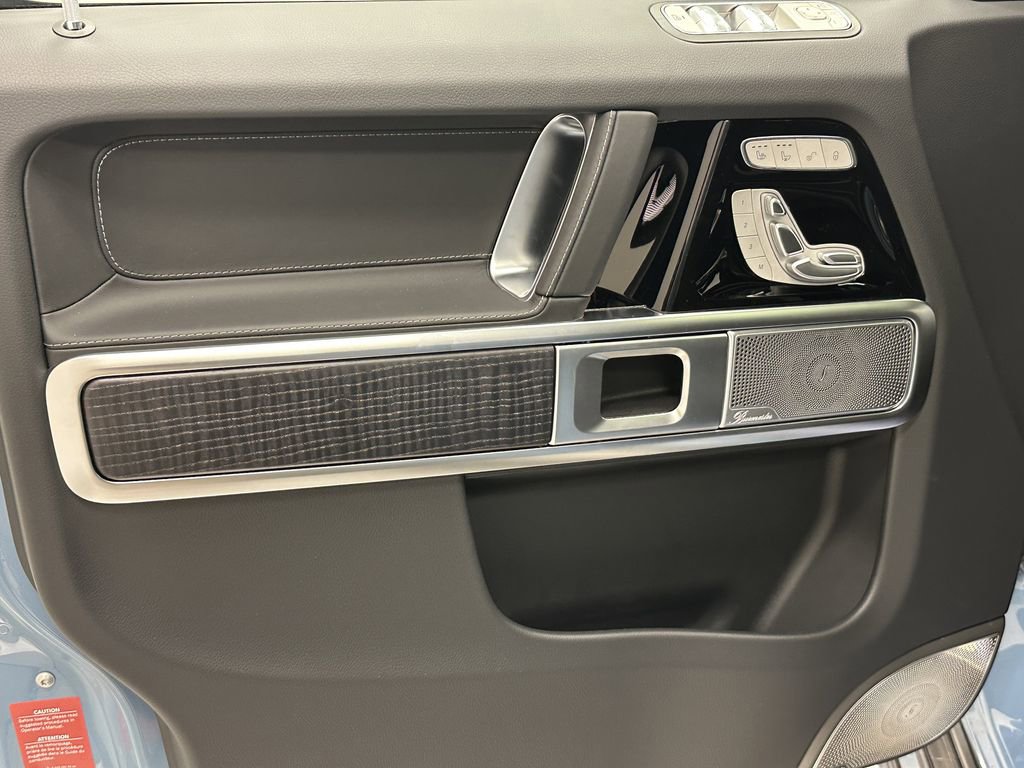 2025 Mercedes Benz G photo 9