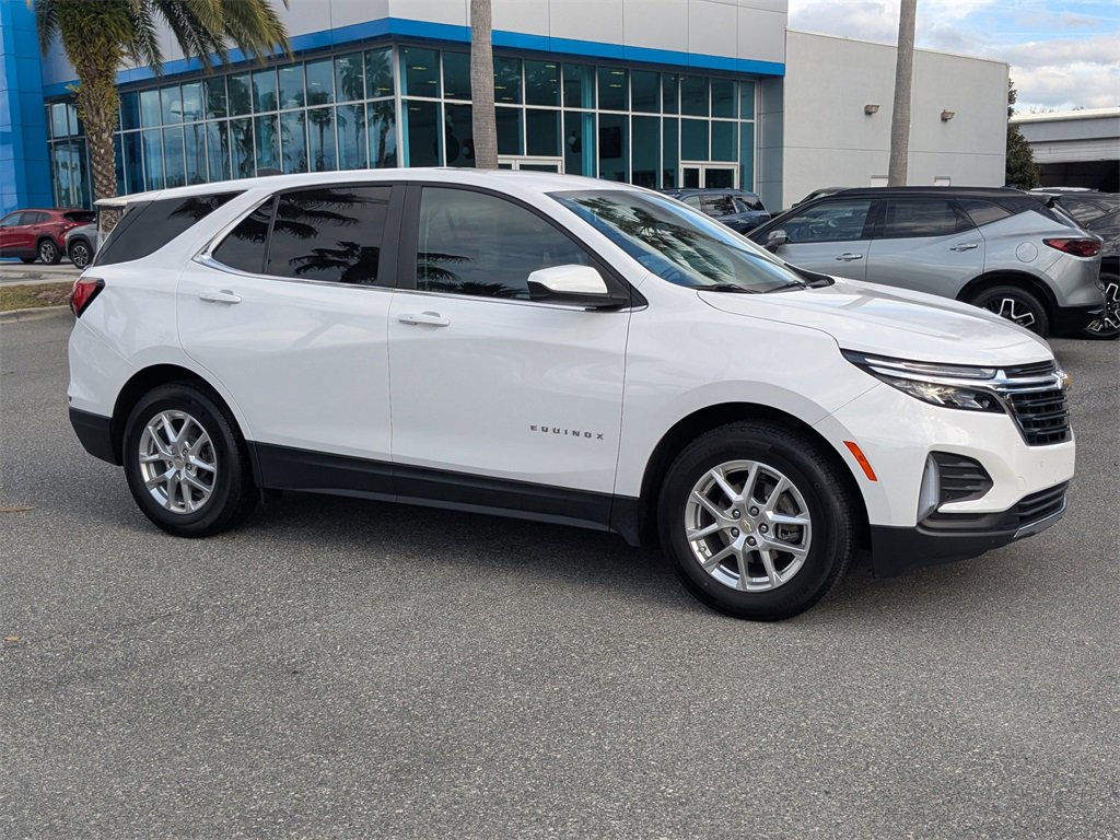 2022 Chevrolet Equinox LT's photo