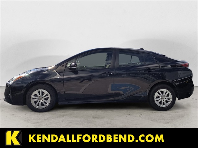 2016 Toyota Prius Two photo 2