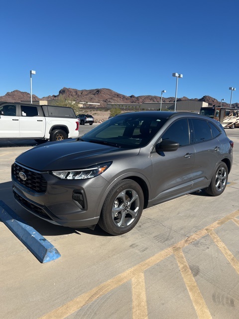 2023 Ford Escape ST-Line's photo