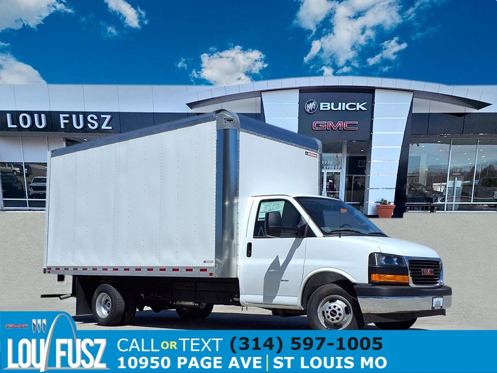 2025 GMC Savana Cutaway Work Van's photo