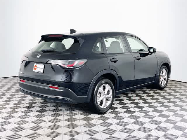 2025 Honda HR-V LX photo 8