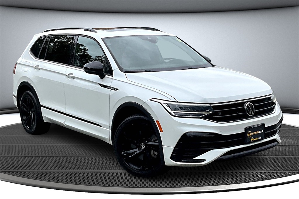 2023 Volkswagen Tiguan SE R-LINE BLACK