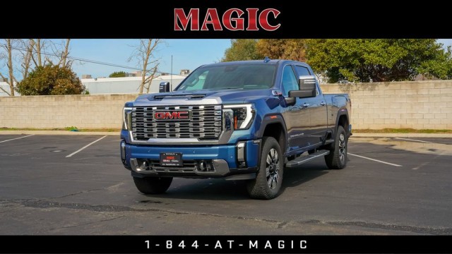 2025 GMC Sierra 2500HD Denali's photo