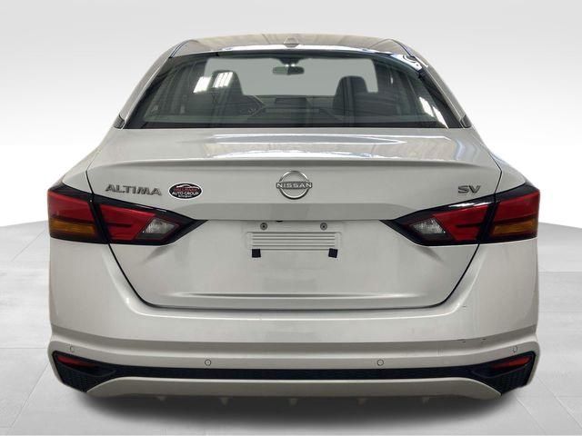 2024 Nissan Altima 2.5 SV photo 4