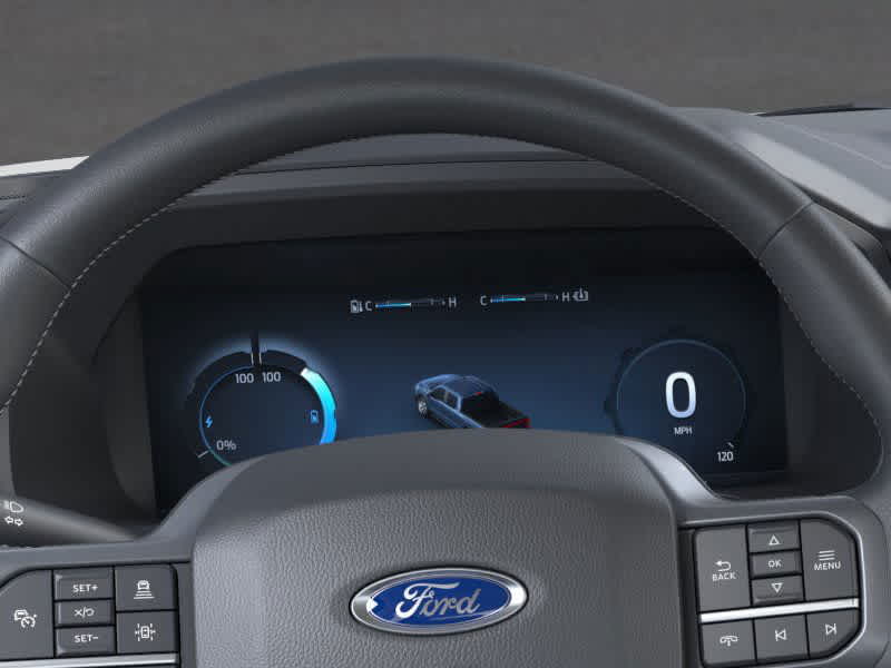 2025 Ford F-150 Lightning photo 10