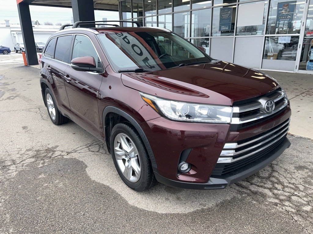 2019 Toyota Highlander Limited's photo