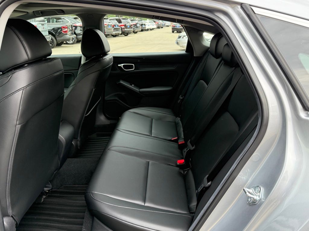 2025 Acura Integra Base photo 17