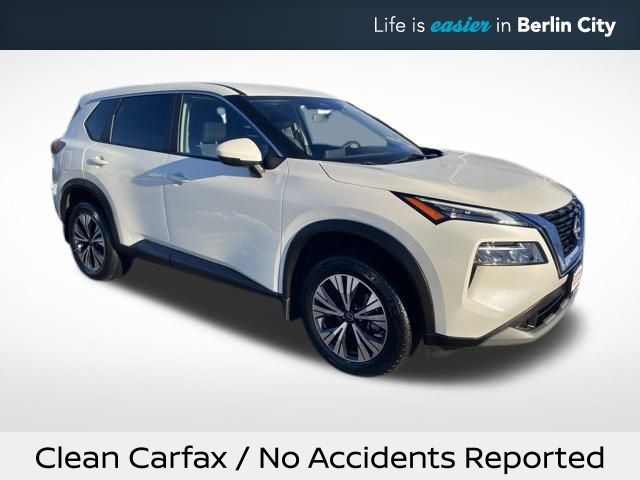 2023 Nissan Rogue SV's photo