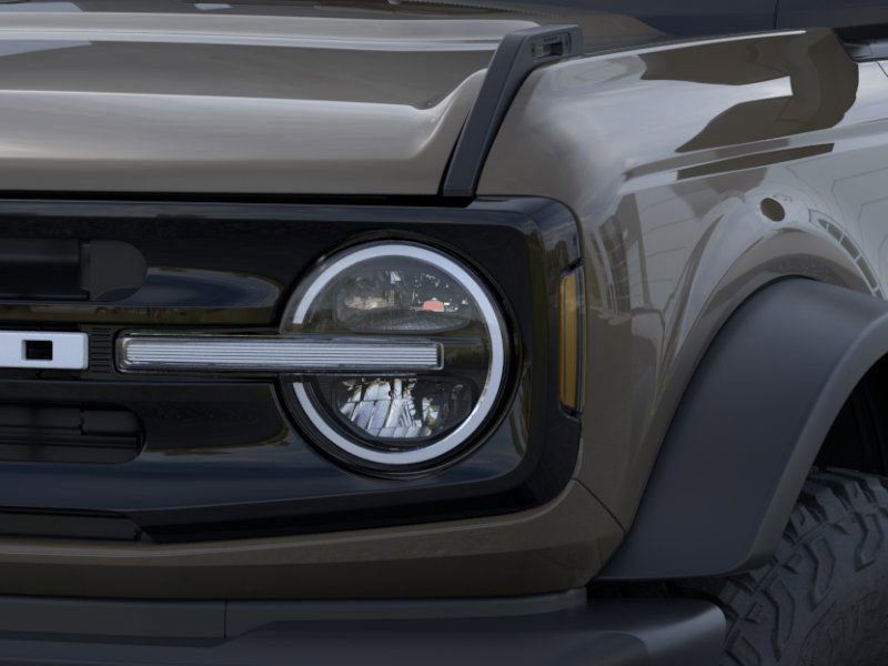 2025 Ford Bronco Outer Banks photo 19