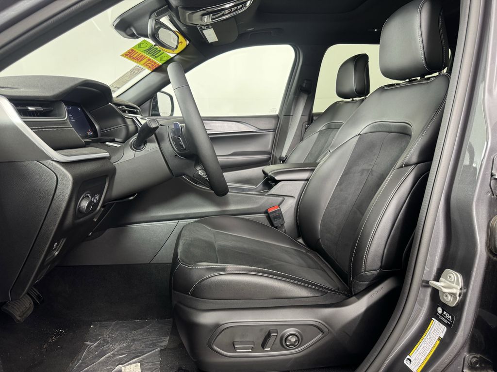 2024 Jeep Grand Cherokee Altitude X photo 10