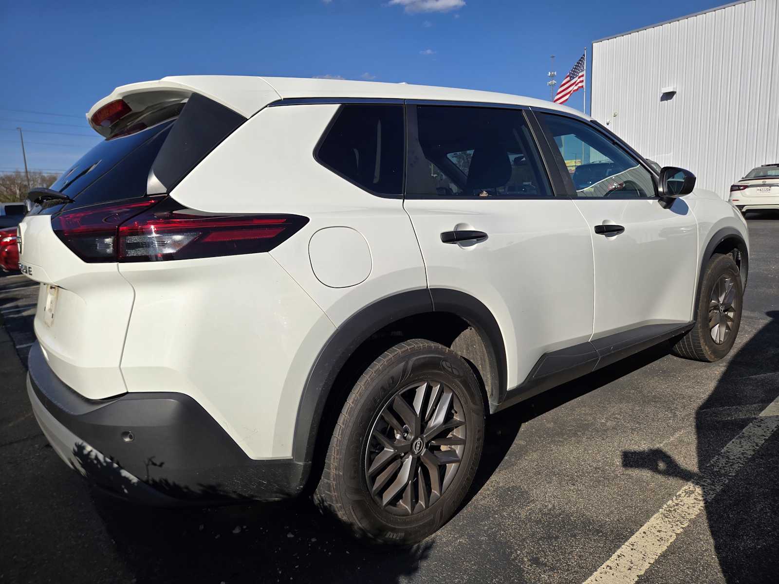 2023 Nissan Rogue S photo 4